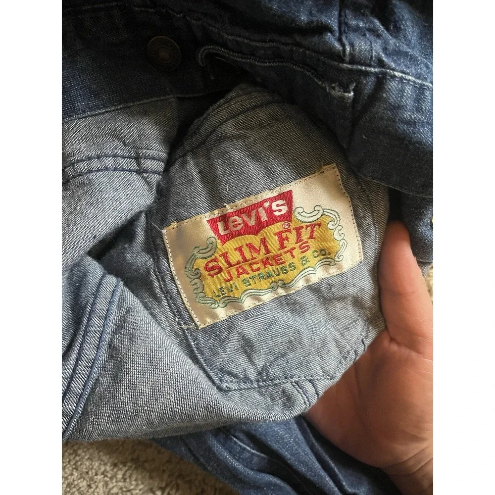 Vintage Levi's White Tab Slim Fit Indigo Dark Wash Trucker Jacket Mens Small - Picture 6 of 9